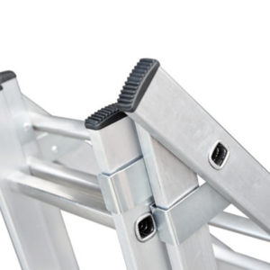 Gierre Hailo Triple Section Extension Ladder - Image 2